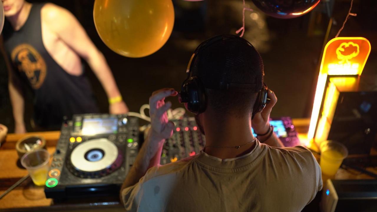 מונטניטה Hidden House Hostel Party מראה חיצוני תמונה